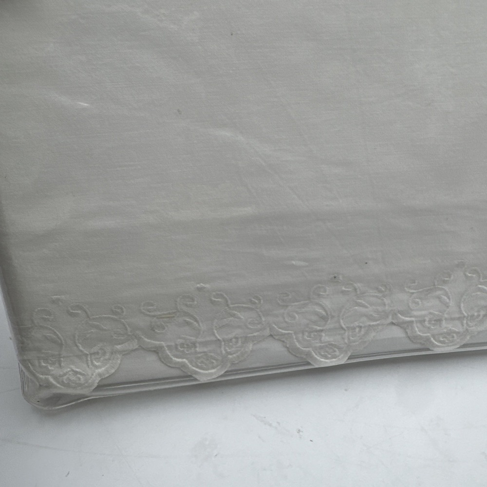 Ralph Lauren QUEEN Flat Sheet BRITTANY Lace White Scallop Embroidered Vtg 90s - Picture 6 of 6